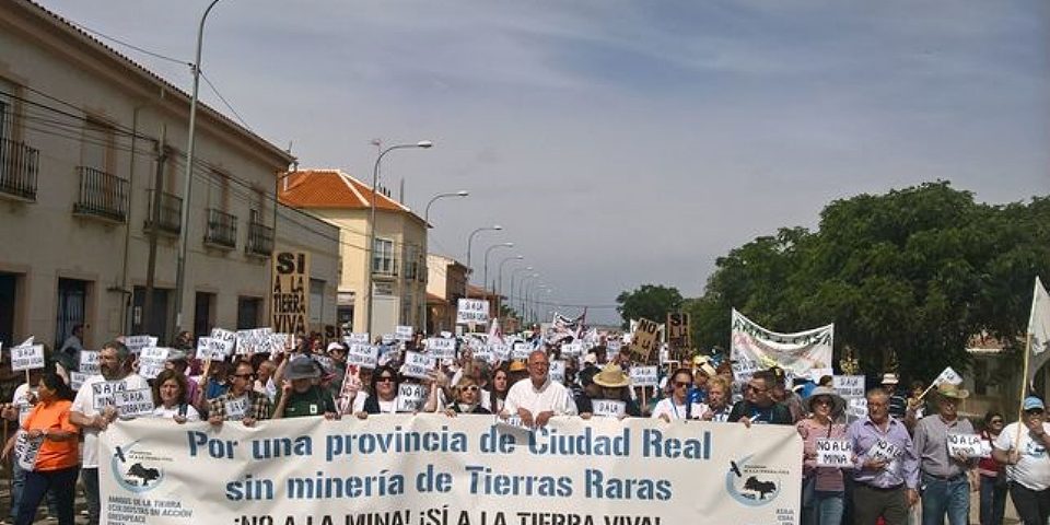 Más de 4.000 personas dicen “no a la mina” al proyecto de tierras raras