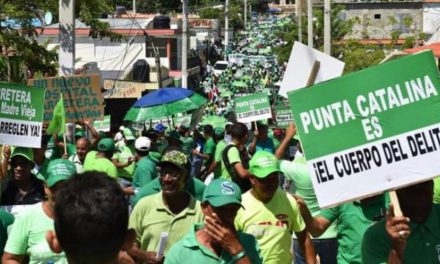 Movilización en Bonao: acusan a Falcondo de pagar sobornos a legisladores