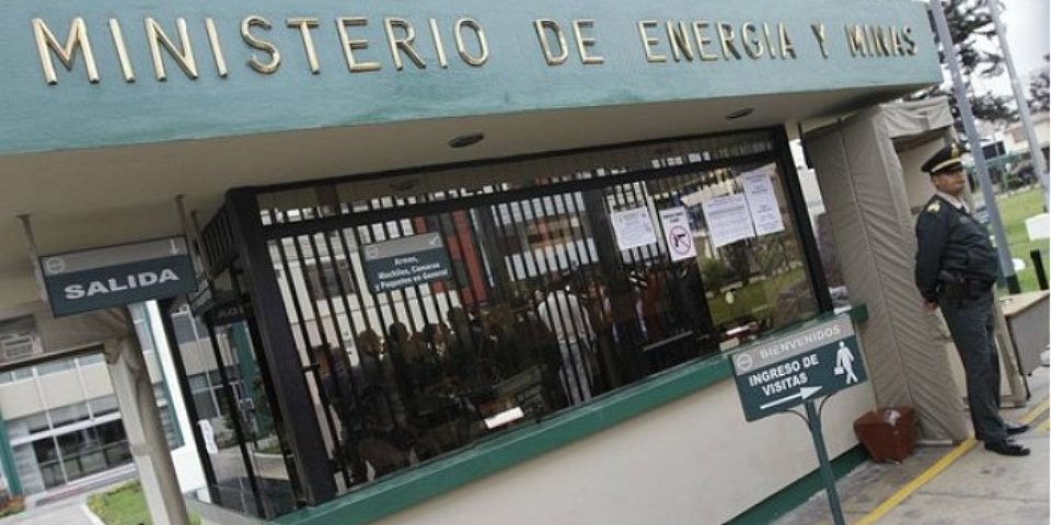 Informe revela falta de implementación de la consulta previa por minería en Perú