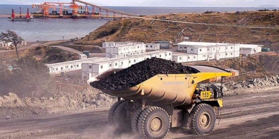 Minera Invierno cerraría sus operaciones ante la prohibición de tronaduras 