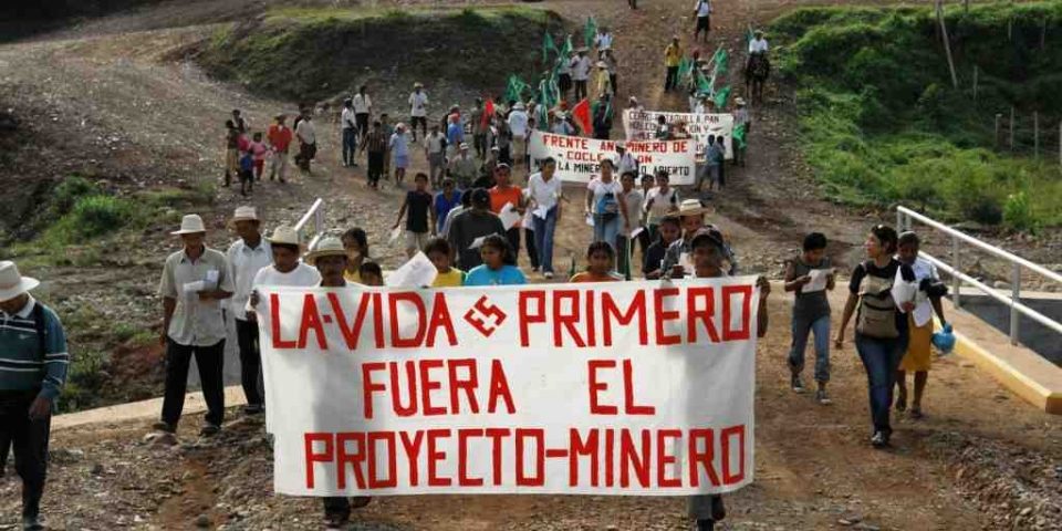 Integración , descolonización y extractivismo minero