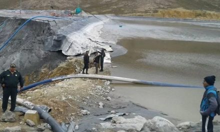 Derrame de 50 mil metros cúbicos de relaves mineros en Ancash