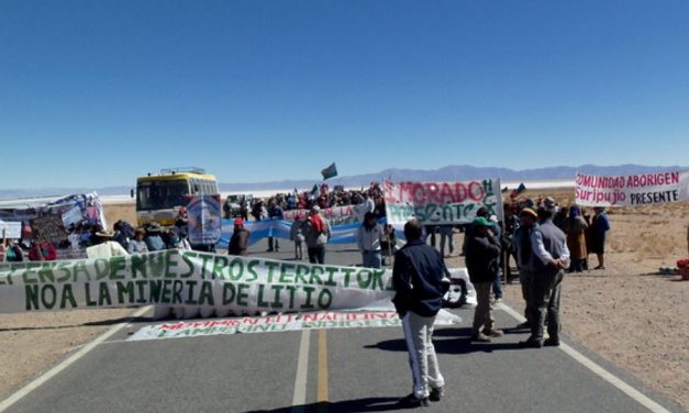 Junto con la cotización del litio, se rifa la suerte de las comunidades
