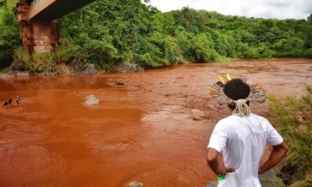 Aldea indígena amenazada por desastre minero en Brasil