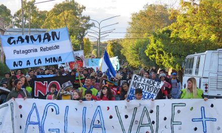 Gran marcha en Gaiman junto al Valle, la Meseta y la Costa