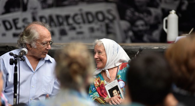 Madres Línea Fundadora y Nobel Adolfo Pérez Esquivel junto a Mendoza y Chubut