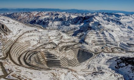 Minería e industria bélica: metales chilenos en el negocio de la guerra
