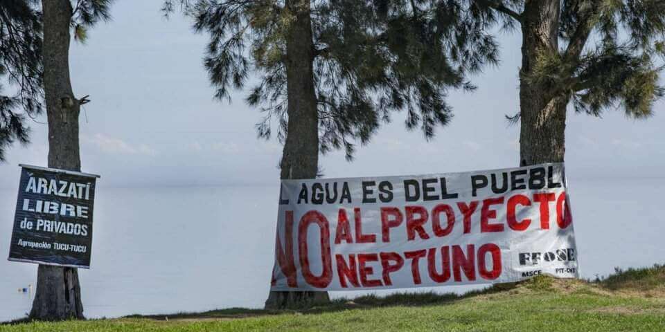 Proyecto Neptuno, firma de contrato y mucha oposición