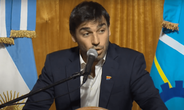 Torres entrega los no convencionales por 45 años y le baja las regalías a PAE